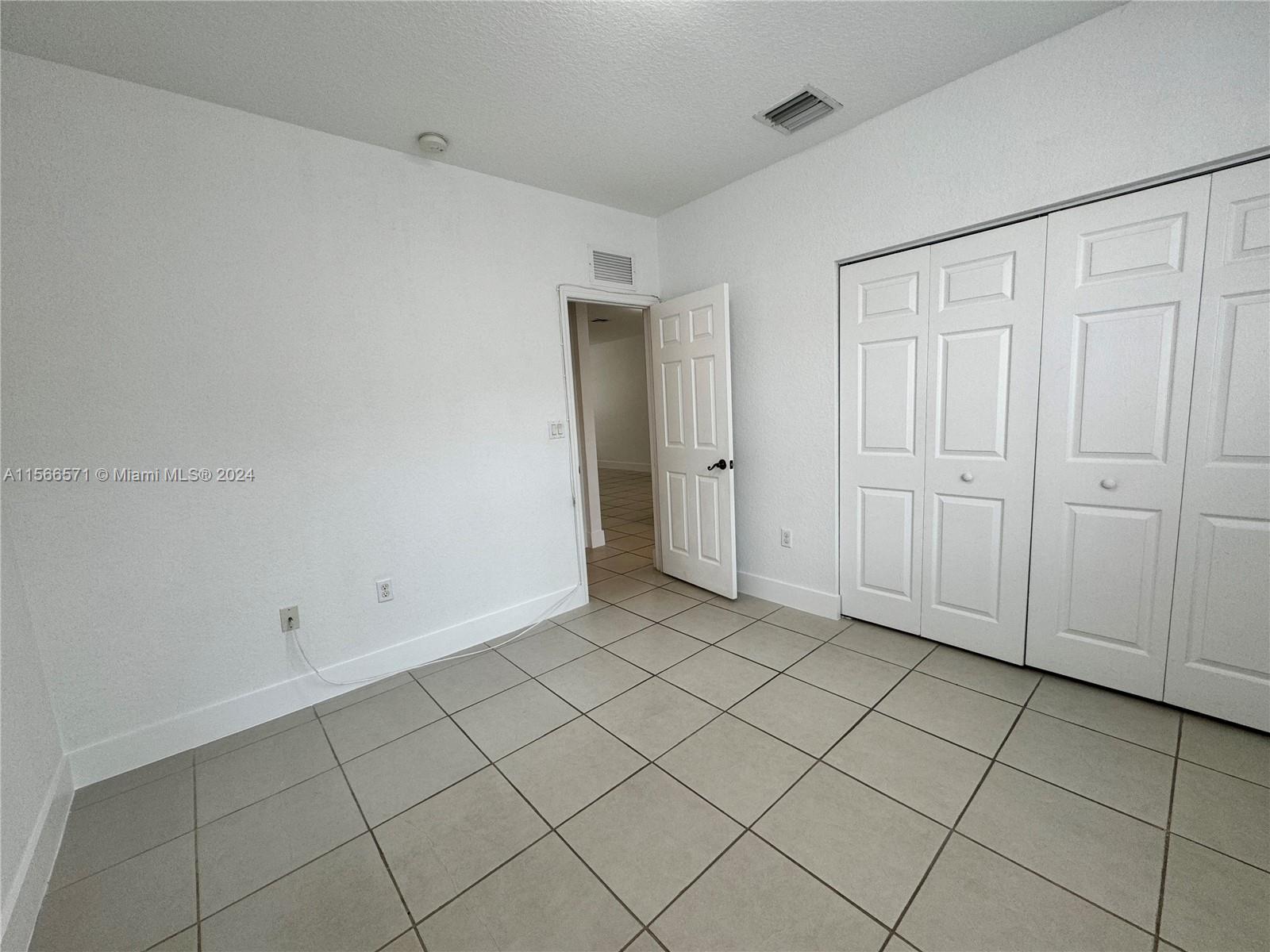 14941 SW 41st Ln, Miami, Florida 33185, 3 Bedrooms Bedrooms, ,3 BathroomsBathrooms,Residentiallease,For Rent,14941 SW 41st Ln,A11566571