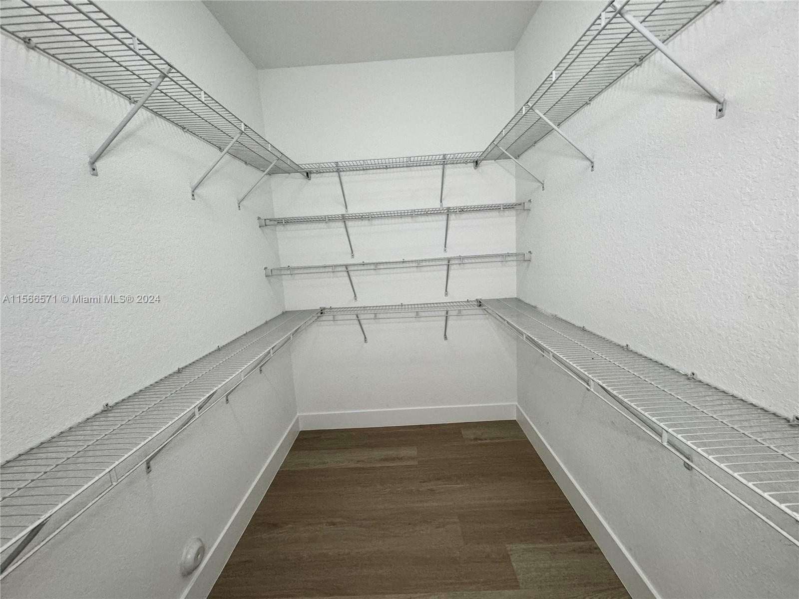 14941 SW 41st Ln, Miami, Florida 33185, 3 Bedrooms Bedrooms, ,3 BathroomsBathrooms,Residentiallease,For Rent,14941 SW 41st Ln,A11566571