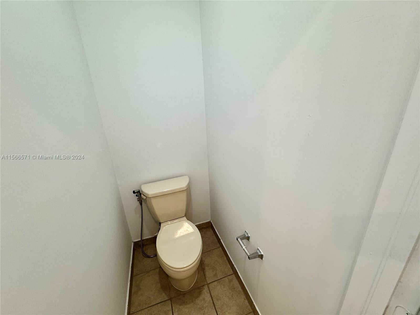 14941 SW 41st Ln, Miami, Florida 33185, 3 Bedrooms Bedrooms, ,3 BathroomsBathrooms,Residentiallease,For Rent,14941 SW 41st Ln,A11566571