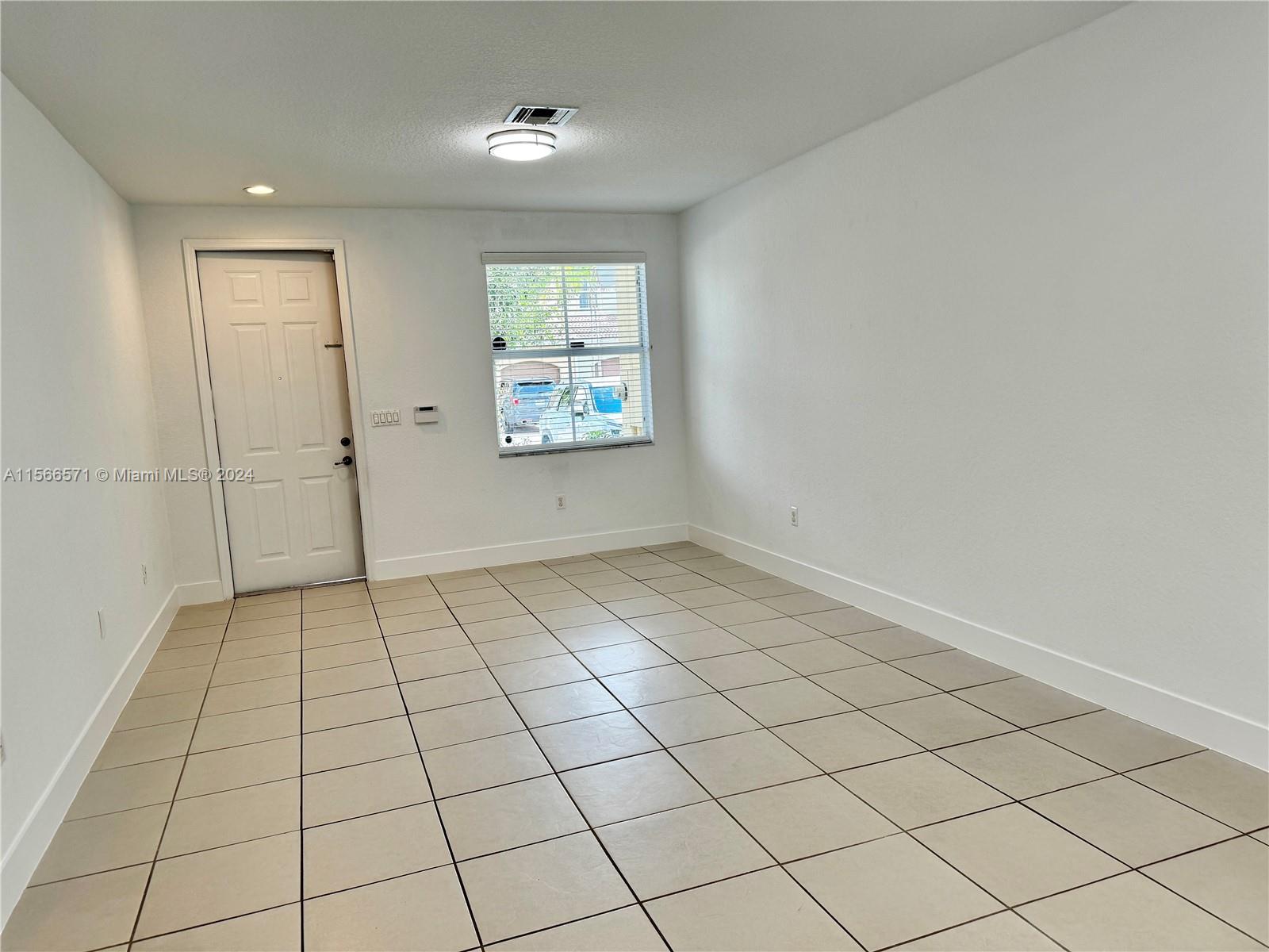 14941 SW 41st Ln, Miami, Florida 33185, 3 Bedrooms Bedrooms, ,3 BathroomsBathrooms,Residentiallease,For Rent,14941 SW 41st Ln,A11566571