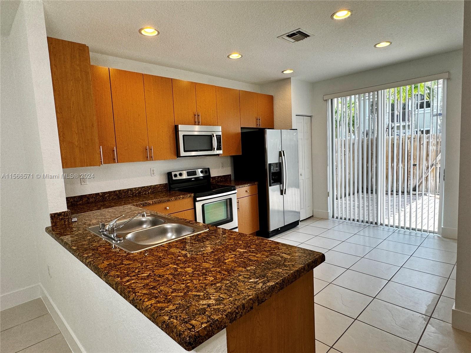 14941 SW 41st Ln, Miami, Florida 33185, 3 Bedrooms Bedrooms, ,3 BathroomsBathrooms,Residentiallease,For Rent,14941 SW 41st Ln,A11566571