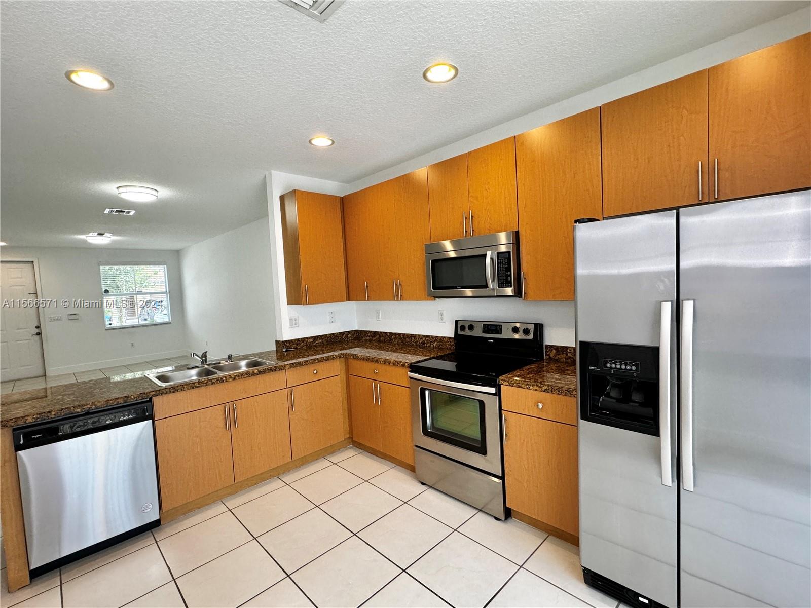 14941 SW 41st Ln, Miami, Florida 33185, 3 Bedrooms Bedrooms, ,3 BathroomsBathrooms,Residentiallease,For Rent,14941 SW 41st Ln,A11566571