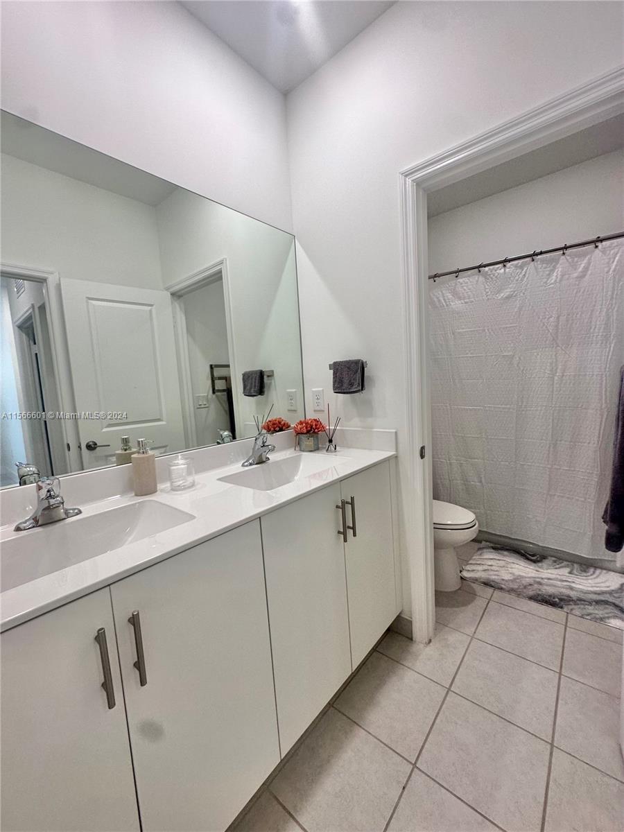 24242 SW 119th Pl, Homestead, Florida 33032, 5 Bedrooms Bedrooms, ,3 BathroomsBathrooms,Residential,For Sale,24242 SW 119th Pl,A11566601