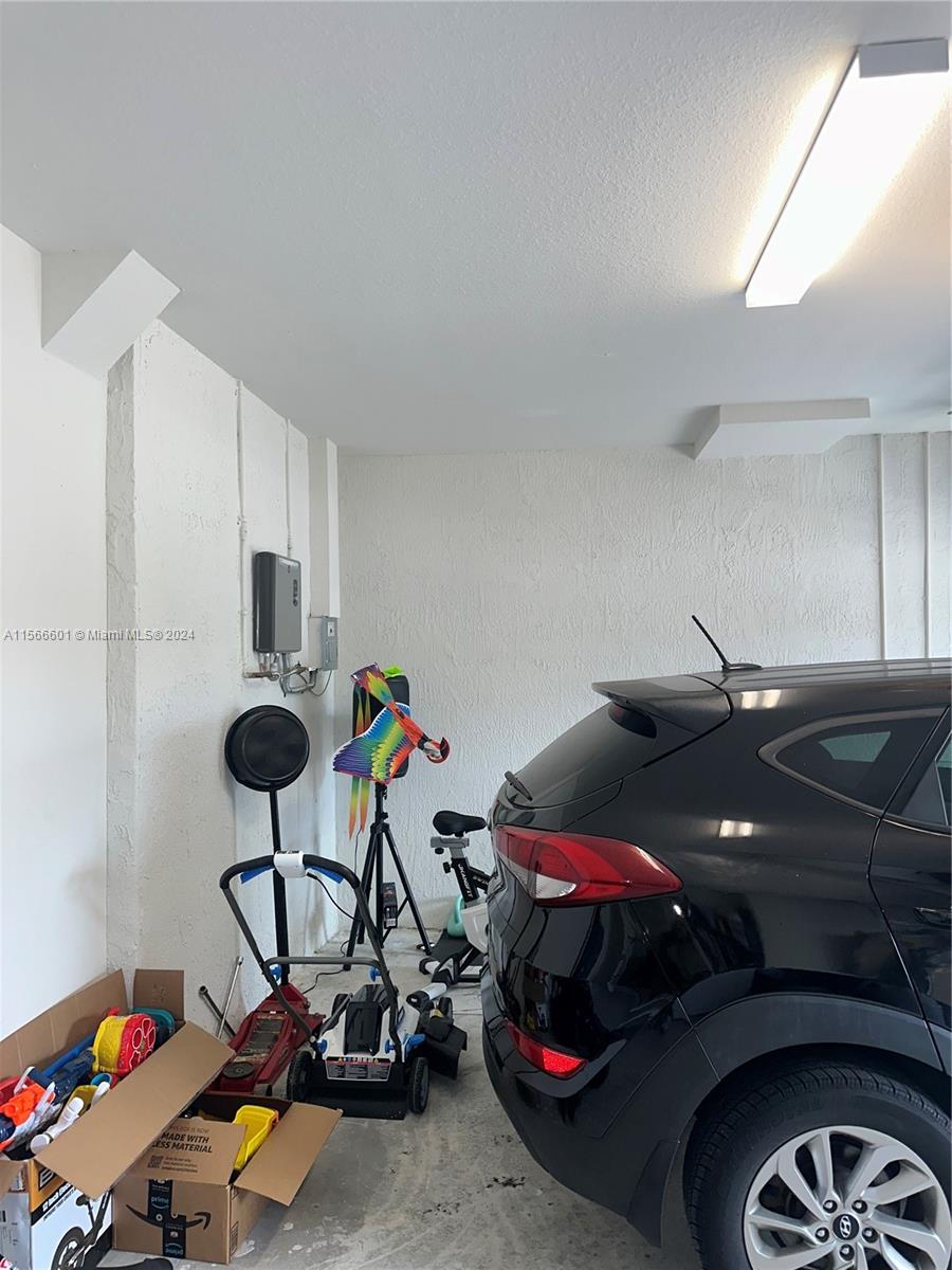 24242 SW 119th Pl, Homestead, Florida 33032, 5 Bedrooms Bedrooms, ,3 BathroomsBathrooms,Residential,For Sale,24242 SW 119th Pl,A11566601