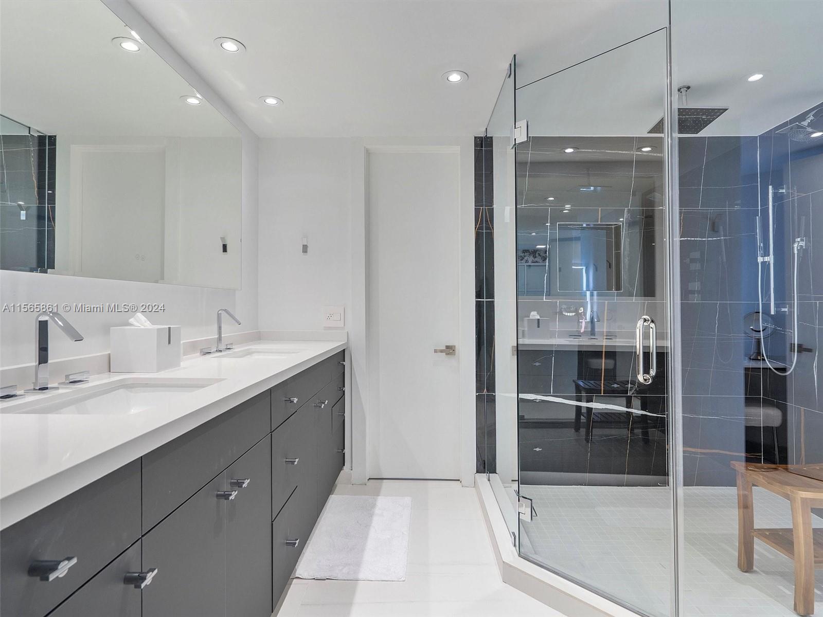 19500 Turnberry Way 11E, Aventura, Florida 33180, 2 Bedrooms Bedrooms, ,2 BathroomsBathrooms,Residential,For Sale,19500 Turnberry Way 11E,A11565861