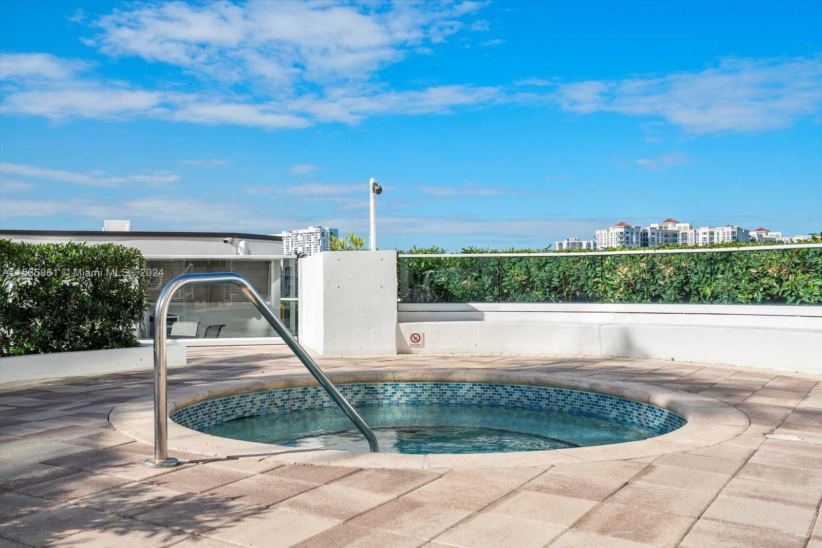 19500 Turnberry Way 11E, Aventura, Florida 33180, 2 Bedrooms Bedrooms, ,2 BathroomsBathrooms,Residential,For Sale,19500 Turnberry Way 11E,A11565861