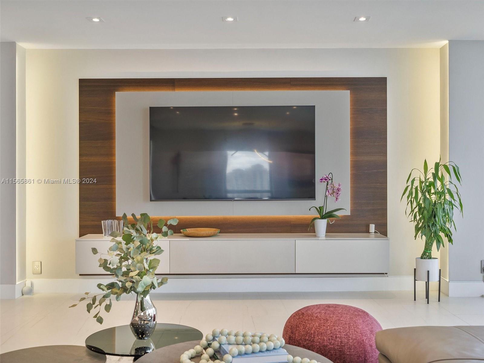 19500 Turnberry Way 11E, Aventura, Florida 33180, 2 Bedrooms Bedrooms, ,2 BathroomsBathrooms,Residential,For Sale,19500 Turnberry Way 11E,A11565861