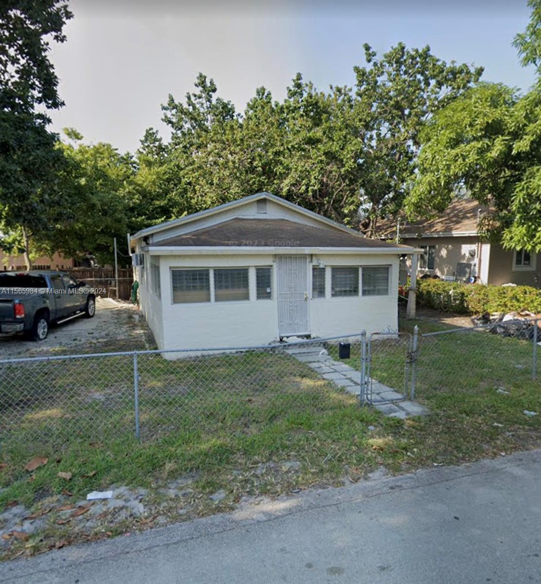 8016 NW 9th Ave  For Sale A11565984, FL