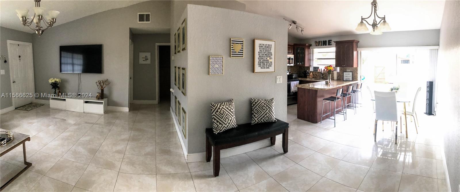 14712 SW 84th Ln 14712, Miami, Florida 33193, 2 Bedrooms Bedrooms, ,2 BathroomsBathrooms,Residentiallease,For Rent,14712 SW 84th Ln 14712,A11566625