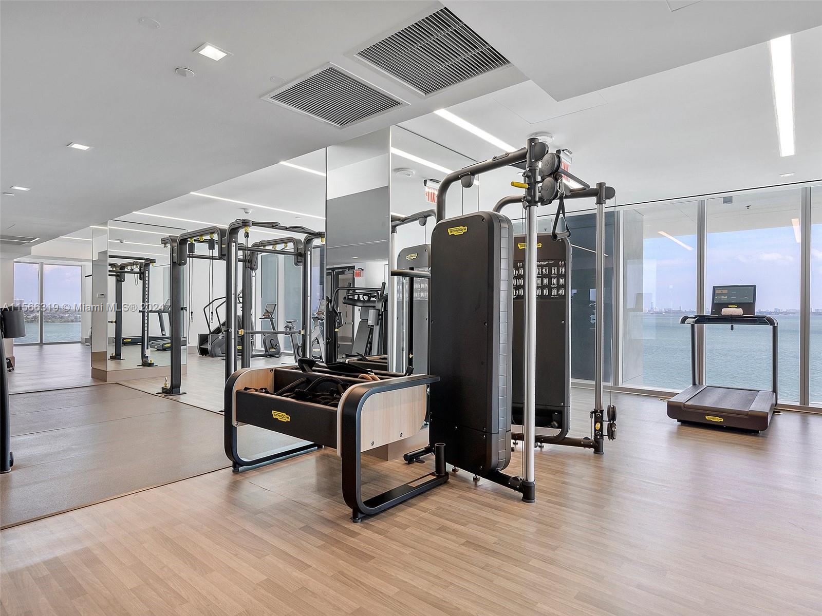 700 NE 26th Ter 2704, Miami, Florida 33137, 1 Bedroom Bedrooms, ,1 BathroomBathrooms,Residential,For Sale,700 NE 26th Ter 2704,A11566319