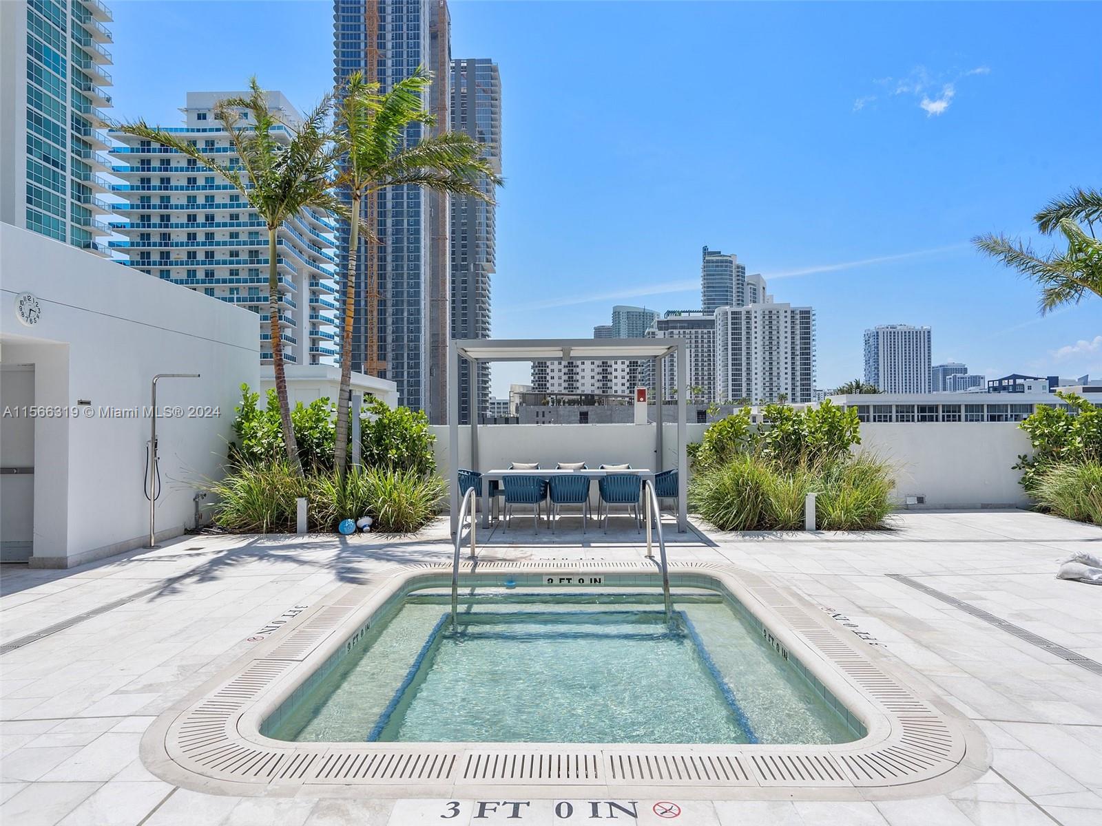 700 NE 26th Ter 2704, Miami, Florida 33137, 1 Bedroom Bedrooms, ,1 BathroomBathrooms,Residential,For Sale,700 NE 26th Ter 2704,A11566319