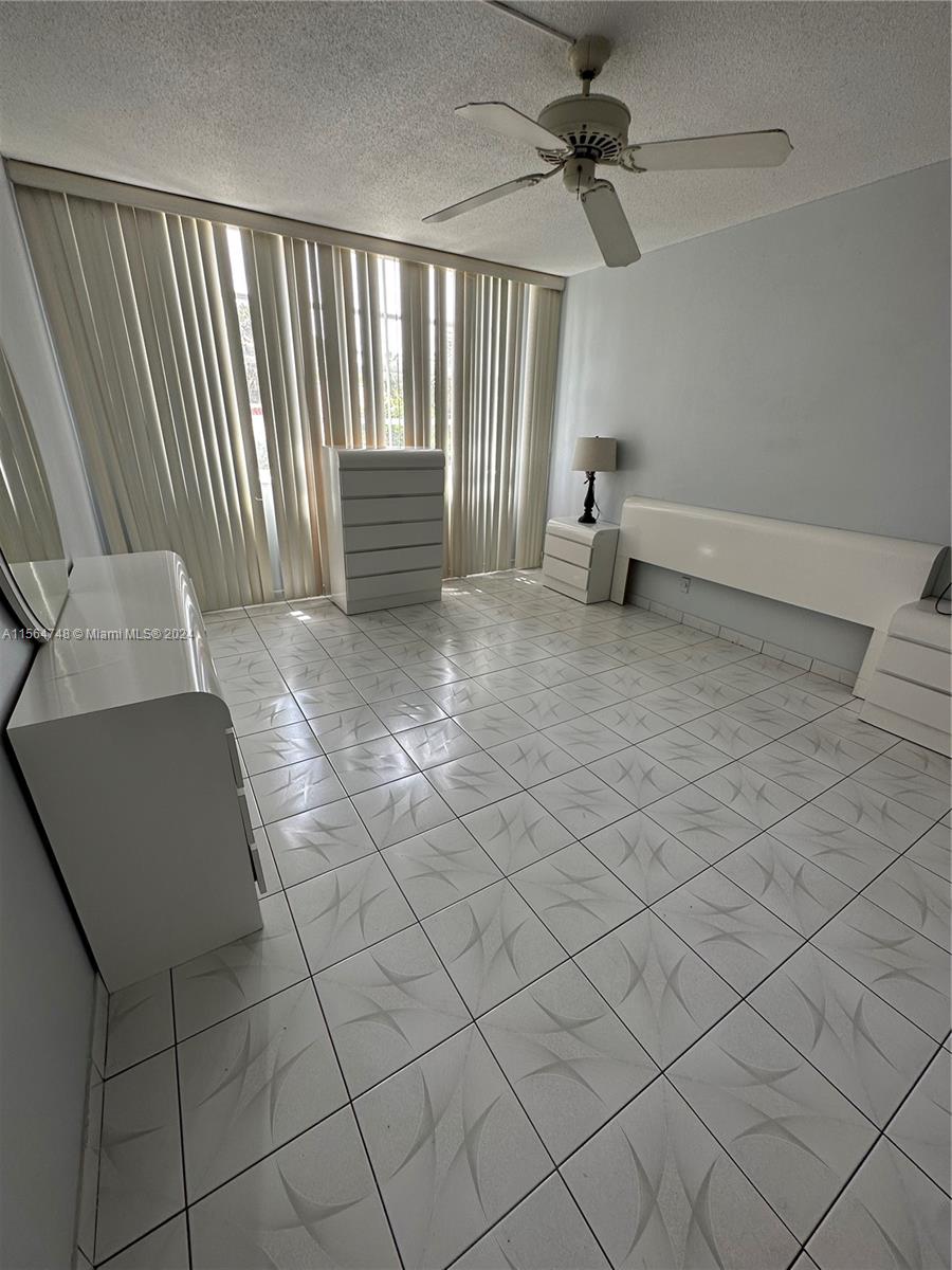 3199 S Ocean Dr 207, Hallandale Beach, Florida 33009, 1 Bedroom Bedrooms, ,1 BathroomBathrooms,Residential,For Sale,3199 S Ocean Dr 207,A11564748