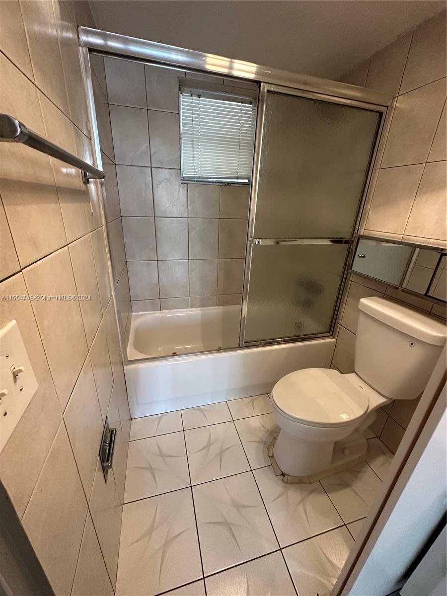 3199 S Ocean Dr 207, Hallandale Beach, Florida 33009, 1 Bedroom Bedrooms, ,1 BathroomBathrooms,Residential,For Sale,3199 S Ocean Dr 207,A11564748