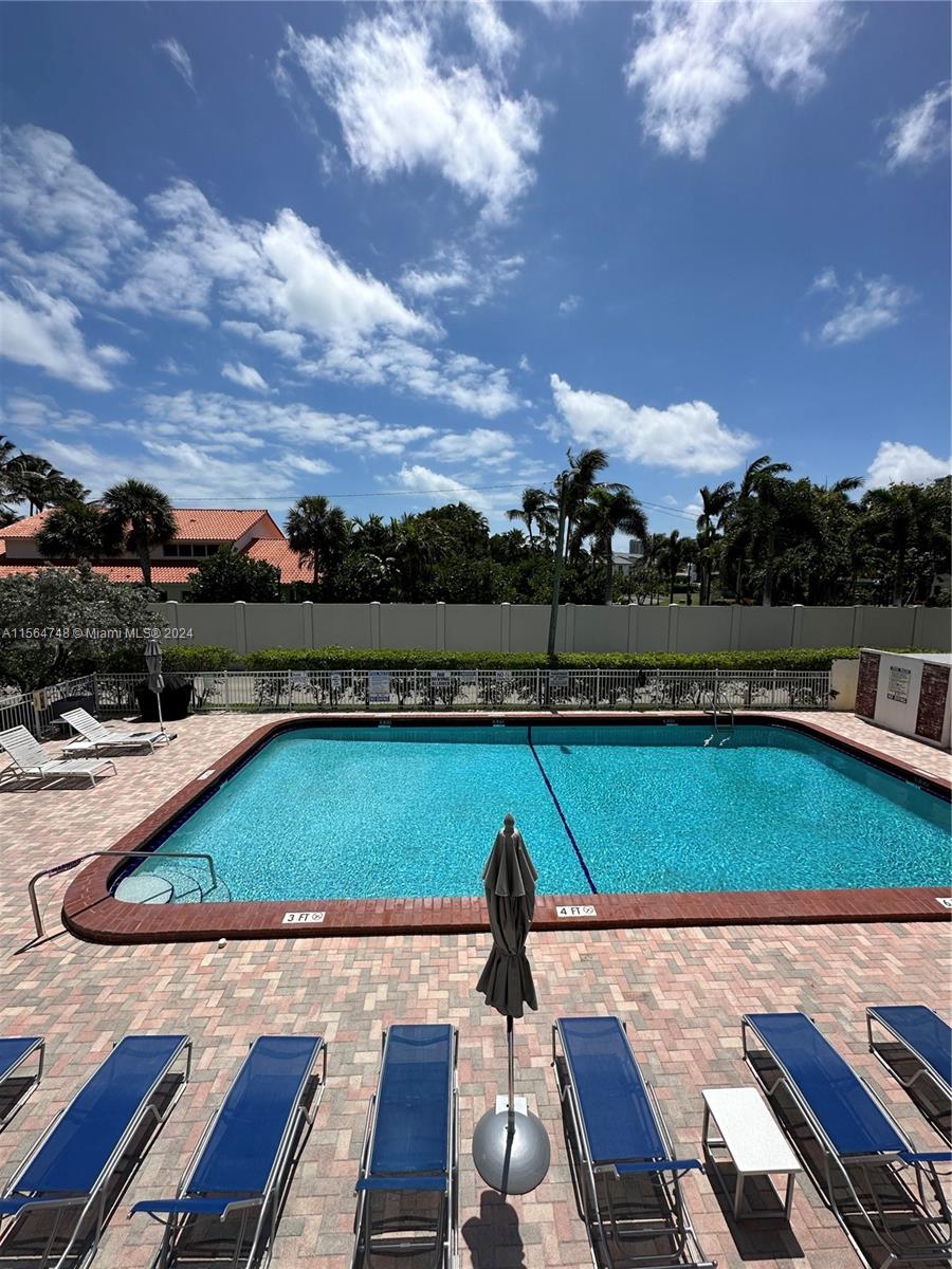 3199 S Ocean Dr 207, Hallandale Beach, Florida 33009, 1 Bedroom Bedrooms, ,1 BathroomBathrooms,Residential,For Sale,3199 S Ocean Dr 207,A11564748
