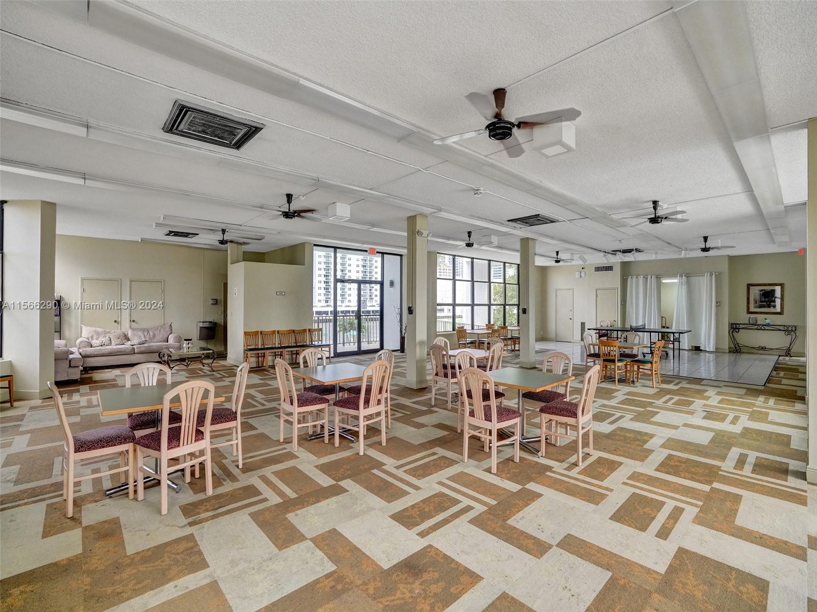 800 Parkview Dr 131, Hallandale Beach, Florida 33009, 3 Bedrooms Bedrooms, ,2 BathroomsBathrooms,Residential,For Sale,800 Parkview Dr 131,A11566290