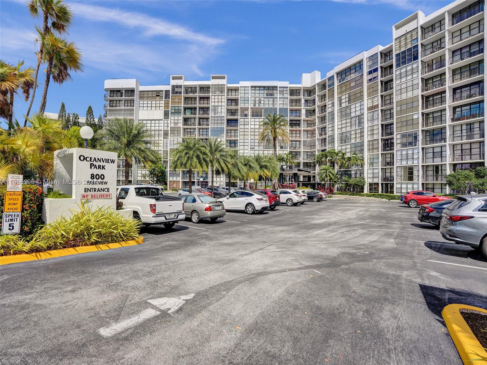 800 Parkview Dr 131, Hallandale Beach, Florida 33009, 3 Bedrooms Bedrooms, ,2 BathroomsBathrooms,Residential,For Sale,800 Parkview Dr 131,A11566290