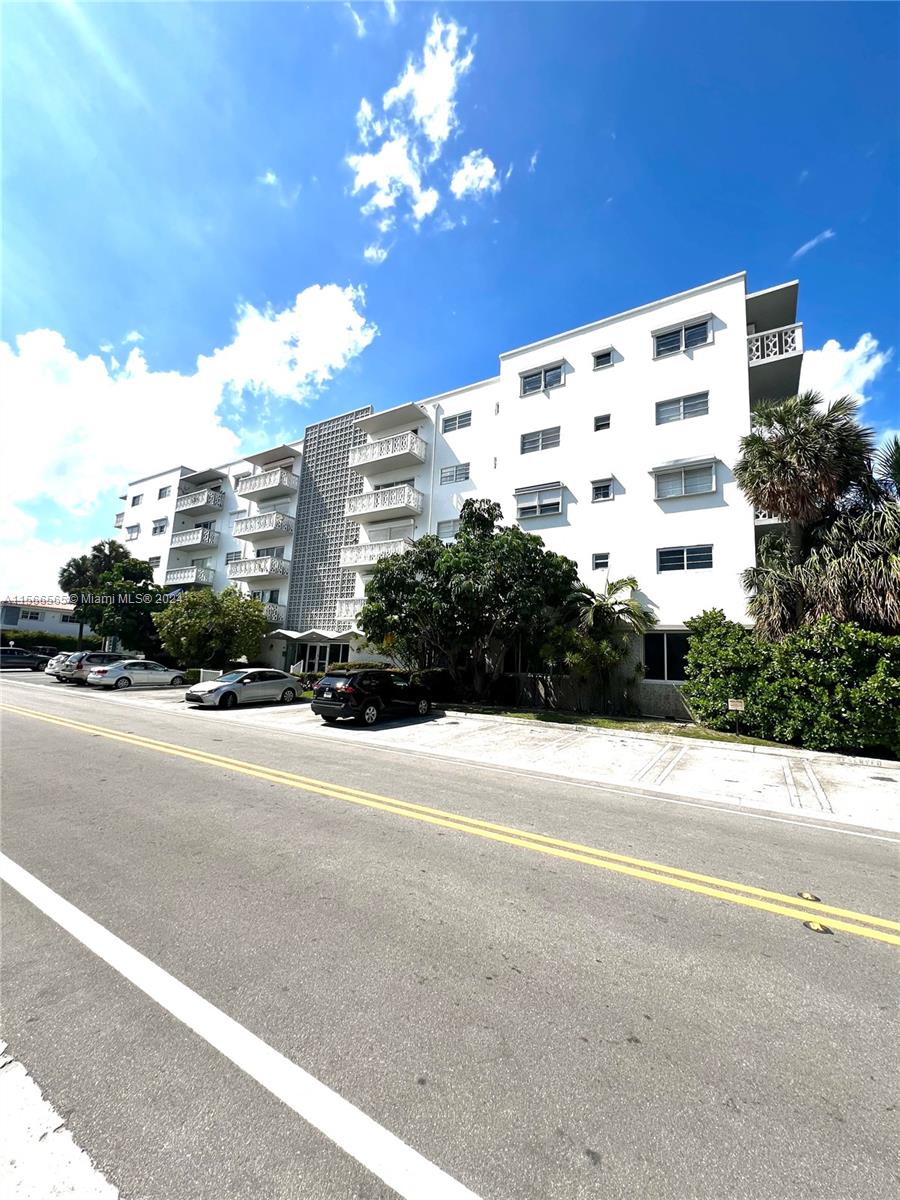 9700 E Bay Harbor Dr #209 For Sale A11566565, FL