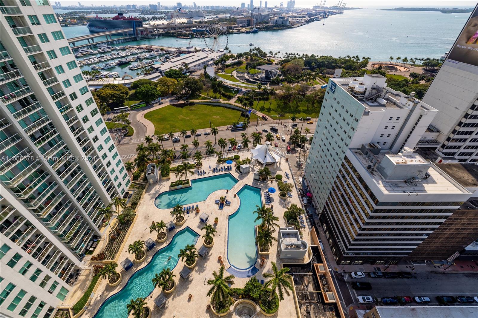 253 NE 2nd St 2607, Miami, Florida 33132, 1 Bedroom Bedrooms, ,1 BathroomBathrooms,Residentiallease,For Rent,253 NE 2nd St 2607,A11566578