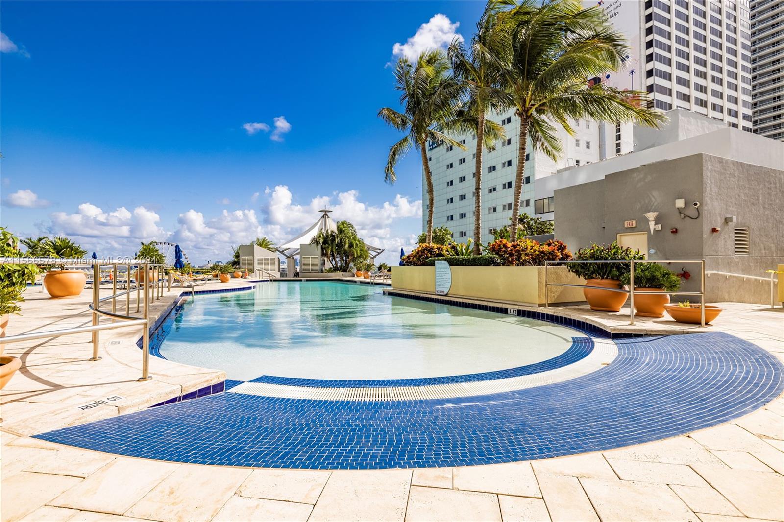 253 NE 2nd St 2607, Miami, Florida 33132, 1 Bedroom Bedrooms, ,1 BathroomBathrooms,Residentiallease,For Rent,253 NE 2nd St 2607,A11566578