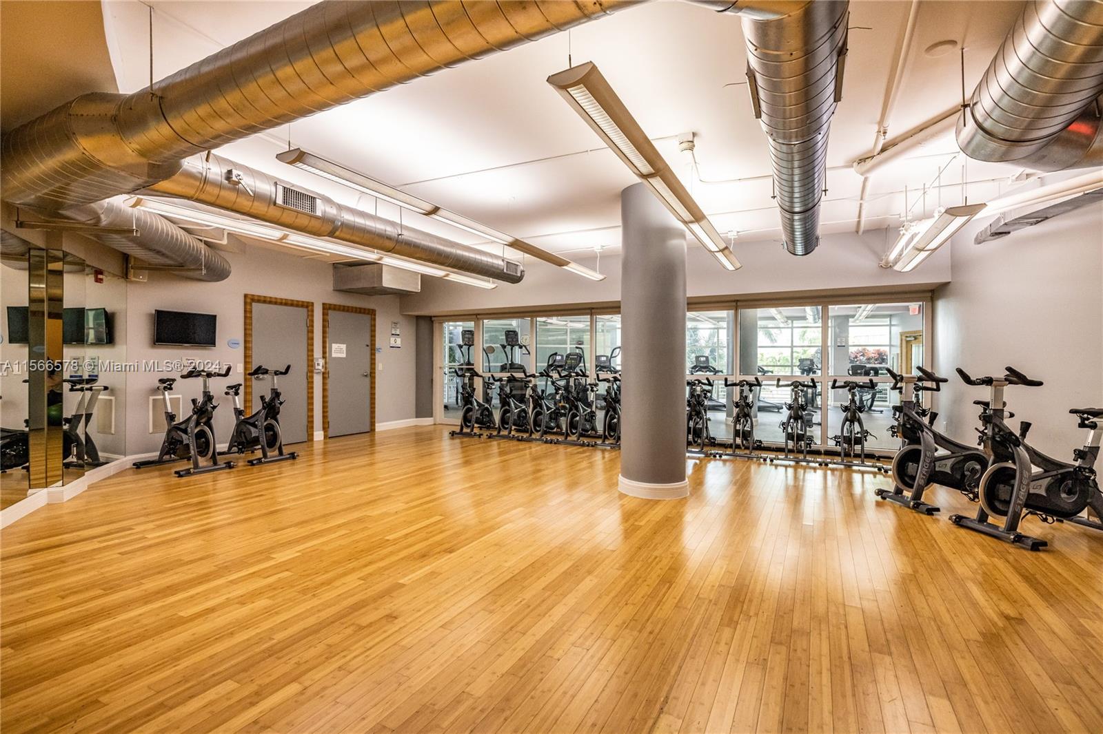 253 NE 2nd St 2607, Miami, Florida 33132, 1 Bedroom Bedrooms, ,1 BathroomBathrooms,Residentiallease,For Rent,253 NE 2nd St 2607,A11566578