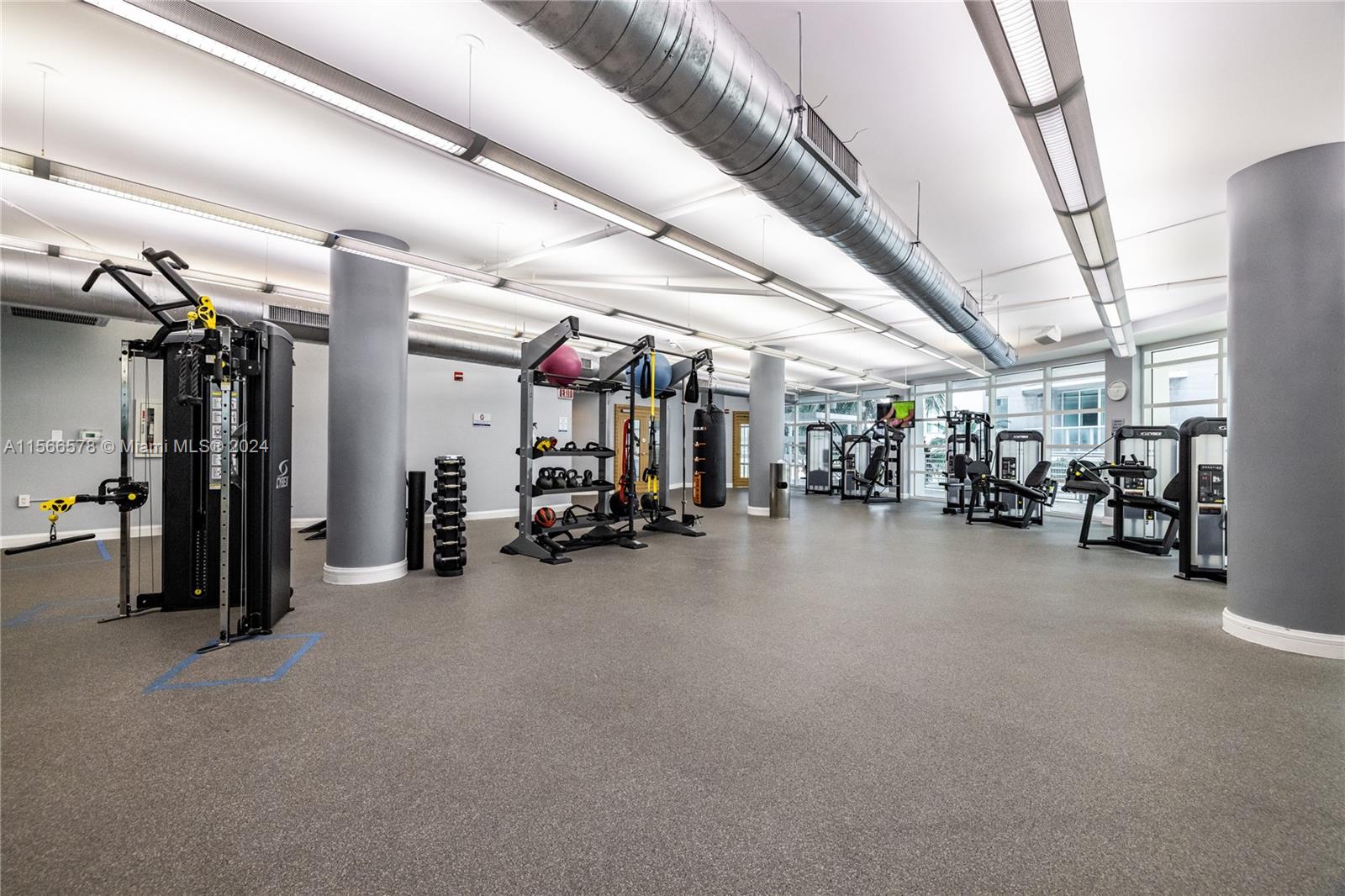 253 NE 2nd St 2607, Miami, Florida 33132, 1 Bedroom Bedrooms, ,1 BathroomBathrooms,Residentiallease,For Rent,253 NE 2nd St 2607,A11566578