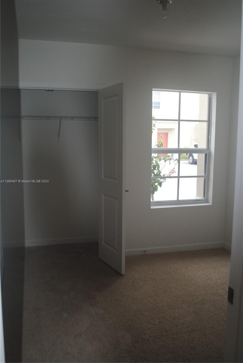 441 NE 4 Lane 441, Florida City, Florida 33034, 3 Bedrooms Bedrooms, ,3 BathroomsBathrooms,Residentiallease,For Rent,441 NE 4 Lane 441,A11566487