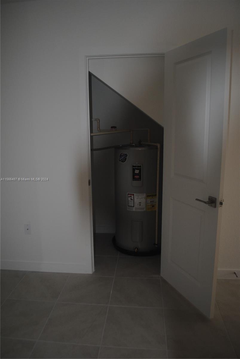 441 NE 4 Lane 441, Florida City, Florida 33034, 3 Bedrooms Bedrooms, ,3 BathroomsBathrooms,Residentiallease,For Rent,441 NE 4 Lane 441,A11566487