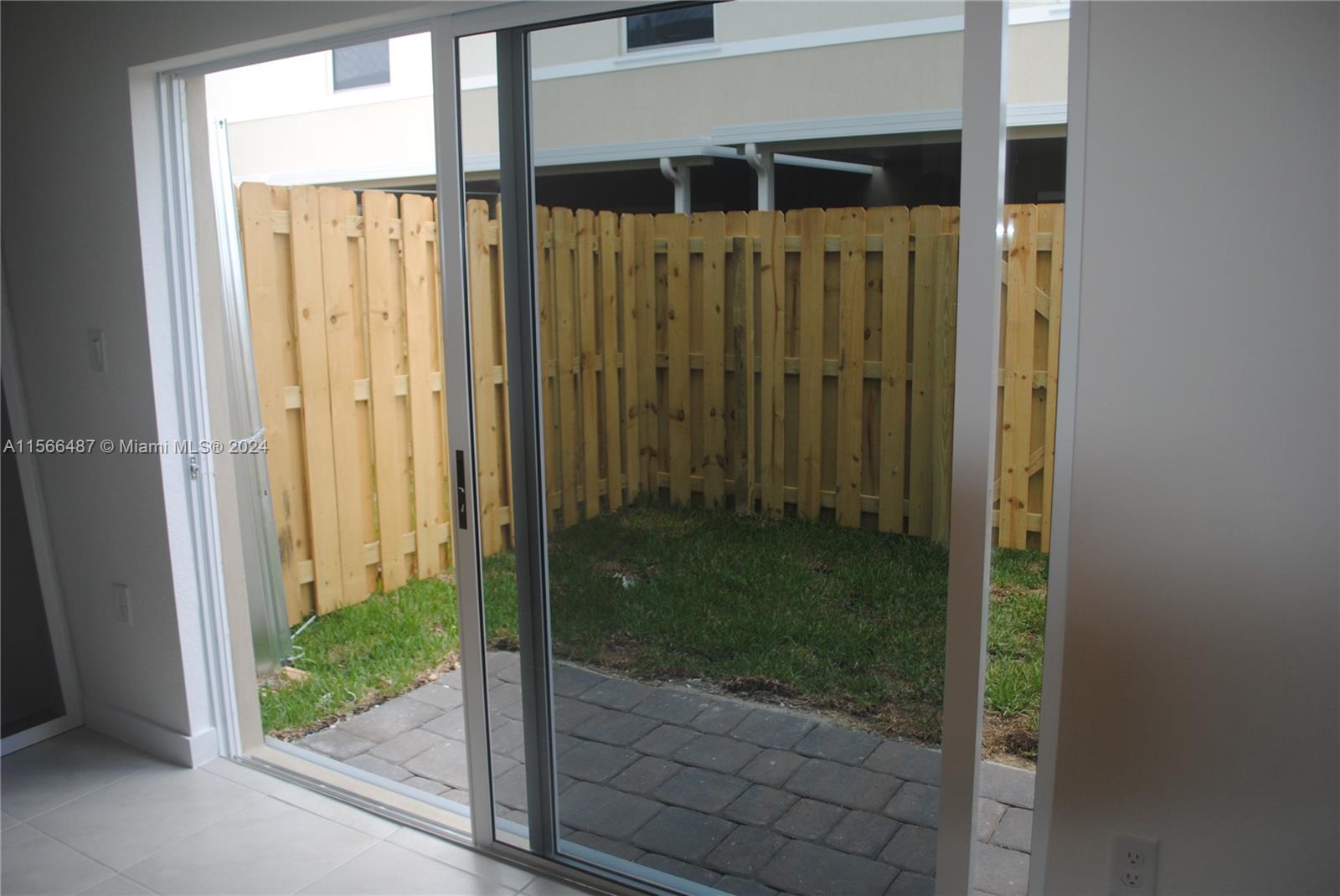 441 NE 4 Lane 441, Florida City, Florida 33034, 3 Bedrooms Bedrooms, ,3 BathroomsBathrooms,Residentiallease,For Rent,441 NE 4 Lane 441,A11566487