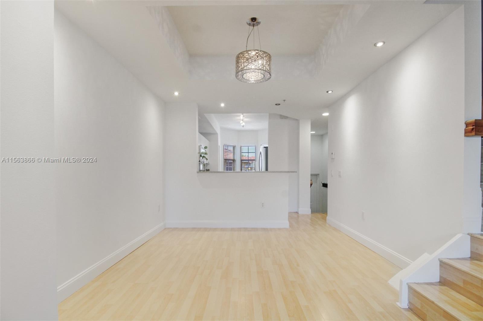 Lovely living/dining areas.  Kitchen/Living & Dining all on the 2nd level above the garage and bonus room.