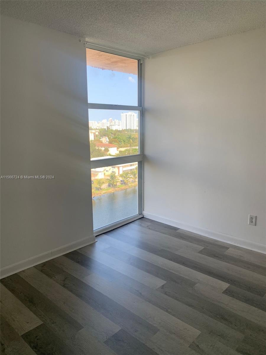 2075 NE 164th St 1014, North Miami Beach, Florida 33162, 2 Bedrooms Bedrooms, ,2 BathroomsBathrooms,Residentiallease,For Rent,2075 NE 164th St 1014,A11566724