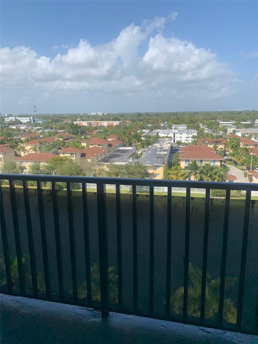 2075 NE 164th St 1014, North Miami Beach, Florida 33162, 2 Bedrooms Bedrooms, ,2 BathroomsBathrooms,Residentiallease,For Rent,2075 NE 164th St 1014,A11566724