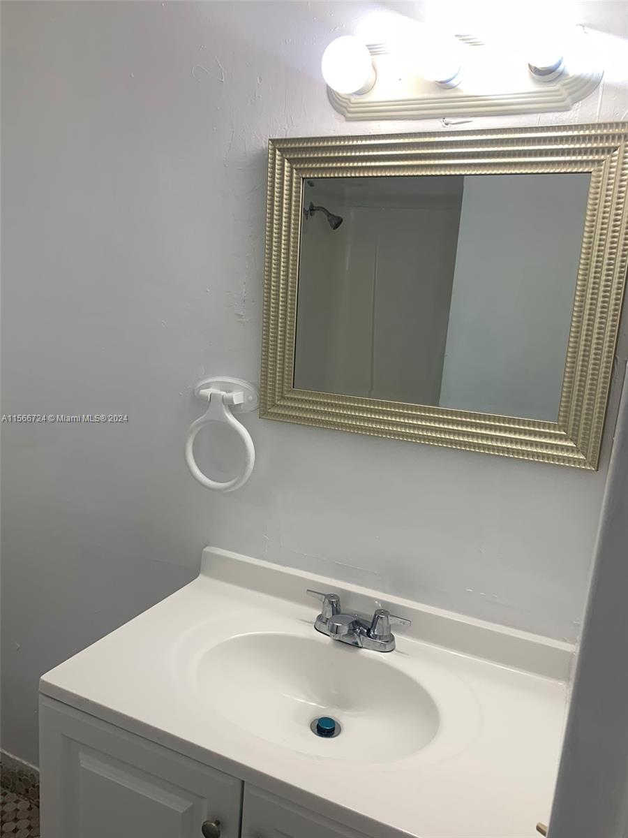 2075 NE 164th St 1014, North Miami Beach, Florida 33162, 2 Bedrooms Bedrooms, ,2 BathroomsBathrooms,Residentiallease,For Rent,2075 NE 164th St 1014,A11566724