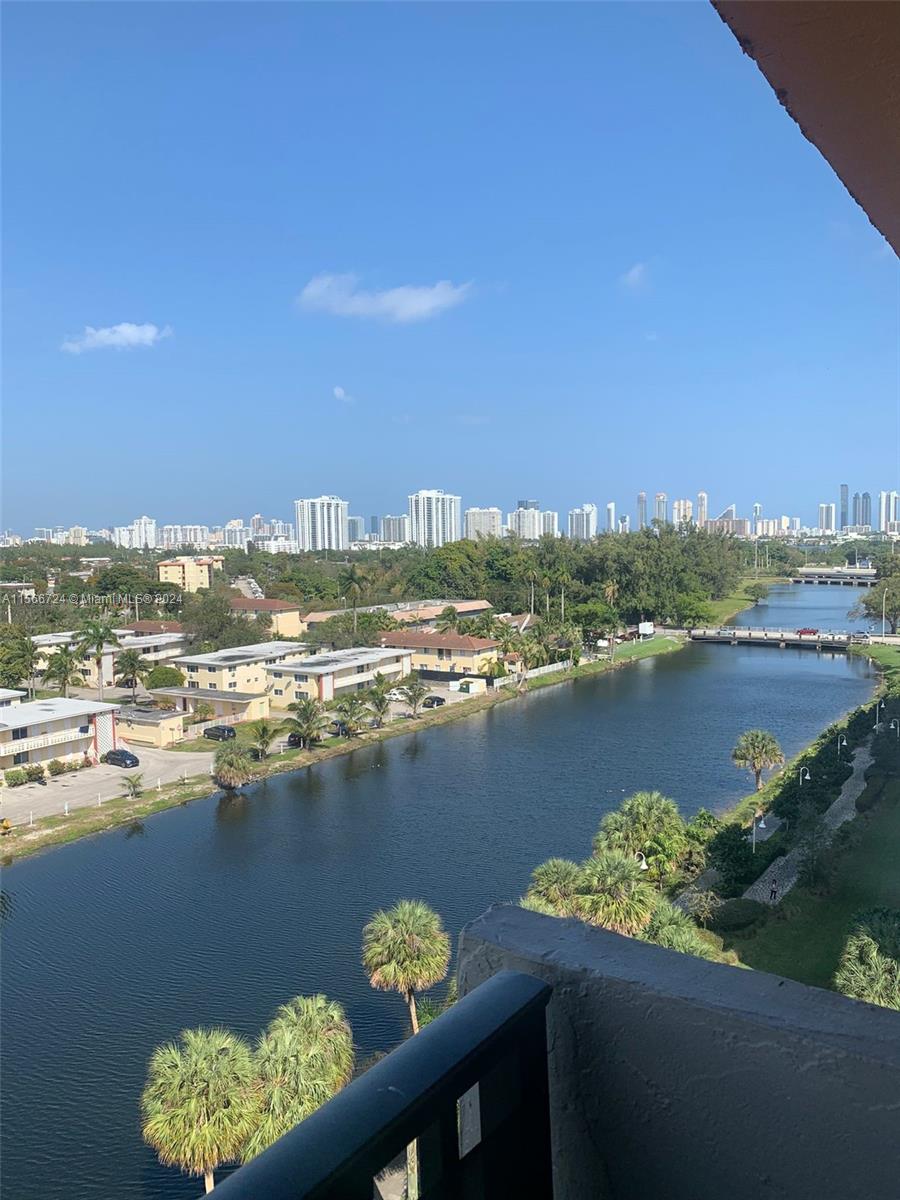 2075 NE 164th St 1014, North Miami Beach, Florida 33162, 2 Bedrooms Bedrooms, ,2 BathroomsBathrooms,Residentiallease,For Rent,2075 NE 164th St 1014,A11566724