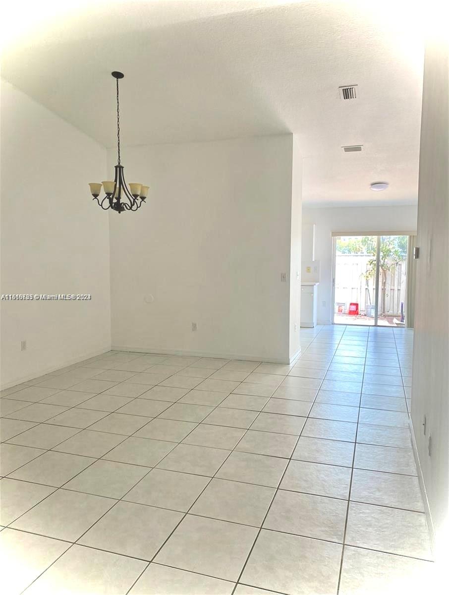5841 SW 162nd Ct, Miami, Florida 33193, 3 Bedrooms Bedrooms, ,2 BathroomsBathrooms,Residentiallease,For Rent,5841 SW 162nd Ct,A11566733