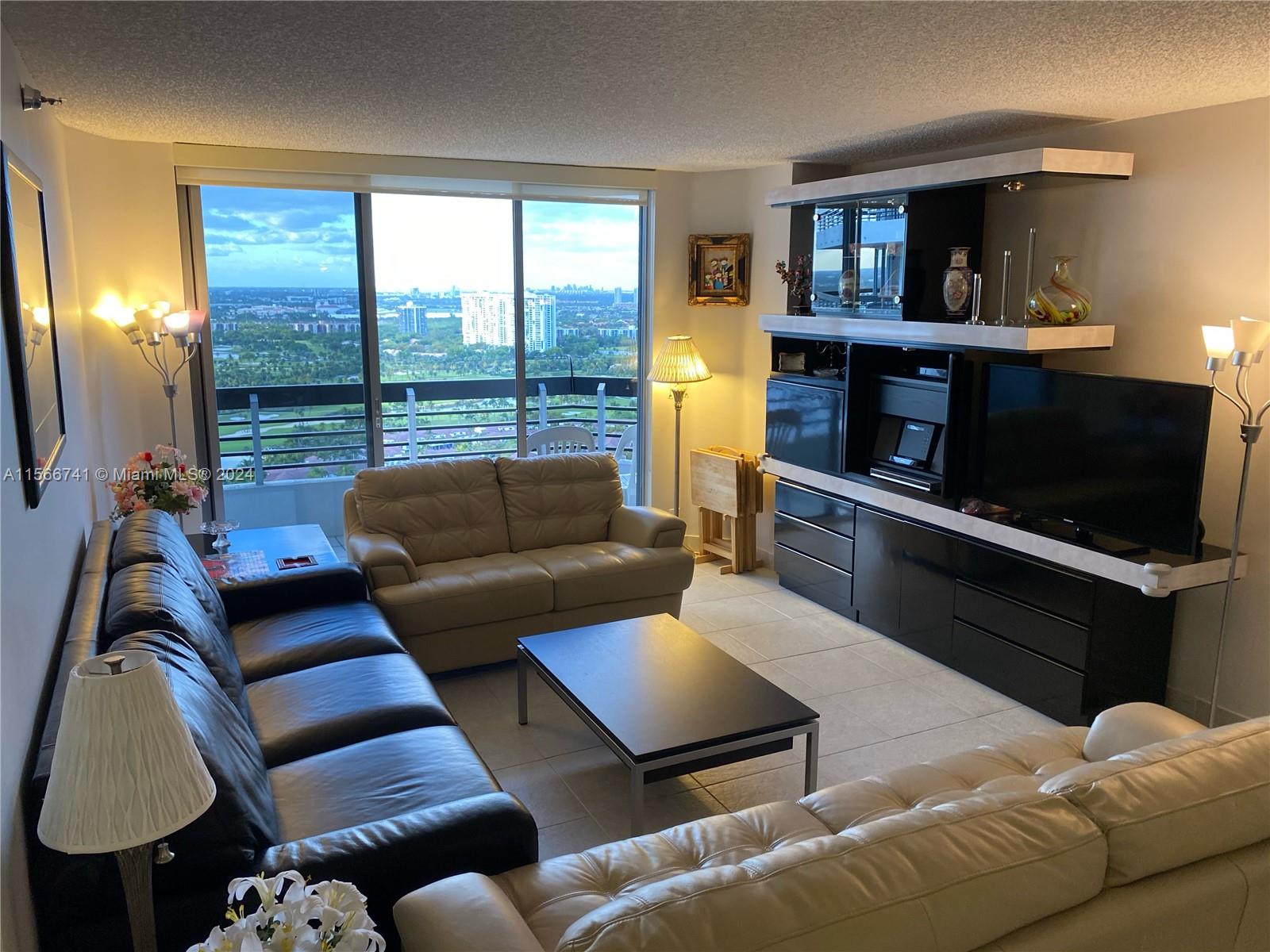 3530 Mystic Pointe Dr LPH08, Aventura, Florida 33180, 2 Bedrooms Bedrooms, ,2 BathroomsBathrooms,Residentiallease,For Rent,3530 Mystic Pointe Dr LPH08,A11566741