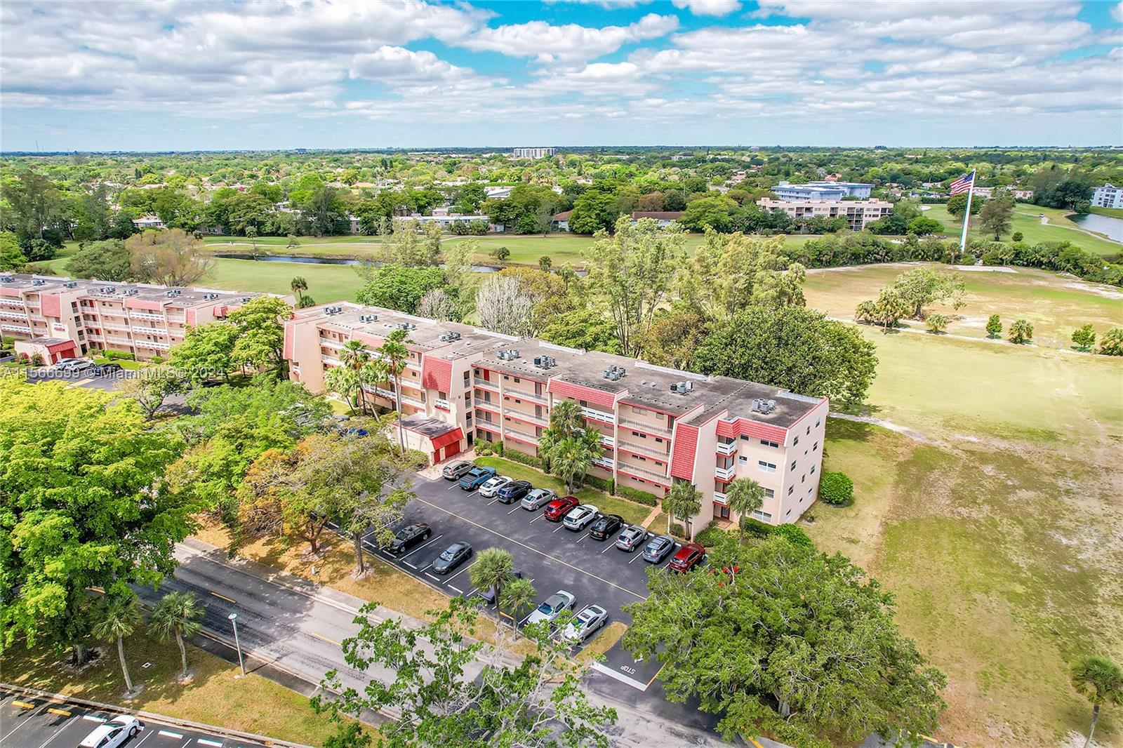 1055 Country Club Dr 205, Margate, Florida 33063, 1 Bedroom Bedrooms, ,1 BathroomBathrooms,Residential,For Sale,1055 Country Club Dr 205,A11566699