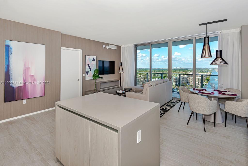 4010 S Ocean Dr R1801, Hollywood, Florida 33019, 2 Bedrooms Bedrooms, ,2 BathroomsBathrooms,Residential,For Sale,4010 S Ocean Dr R1801,A11566738