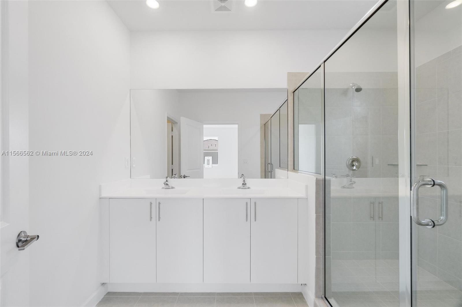 14852 SW 162nd St, Miami, Florida 33187, 4 Bedrooms Bedrooms, ,2 BathroomsBathrooms,Residentiallease,For Rent,14852 SW 162nd St,A11566562