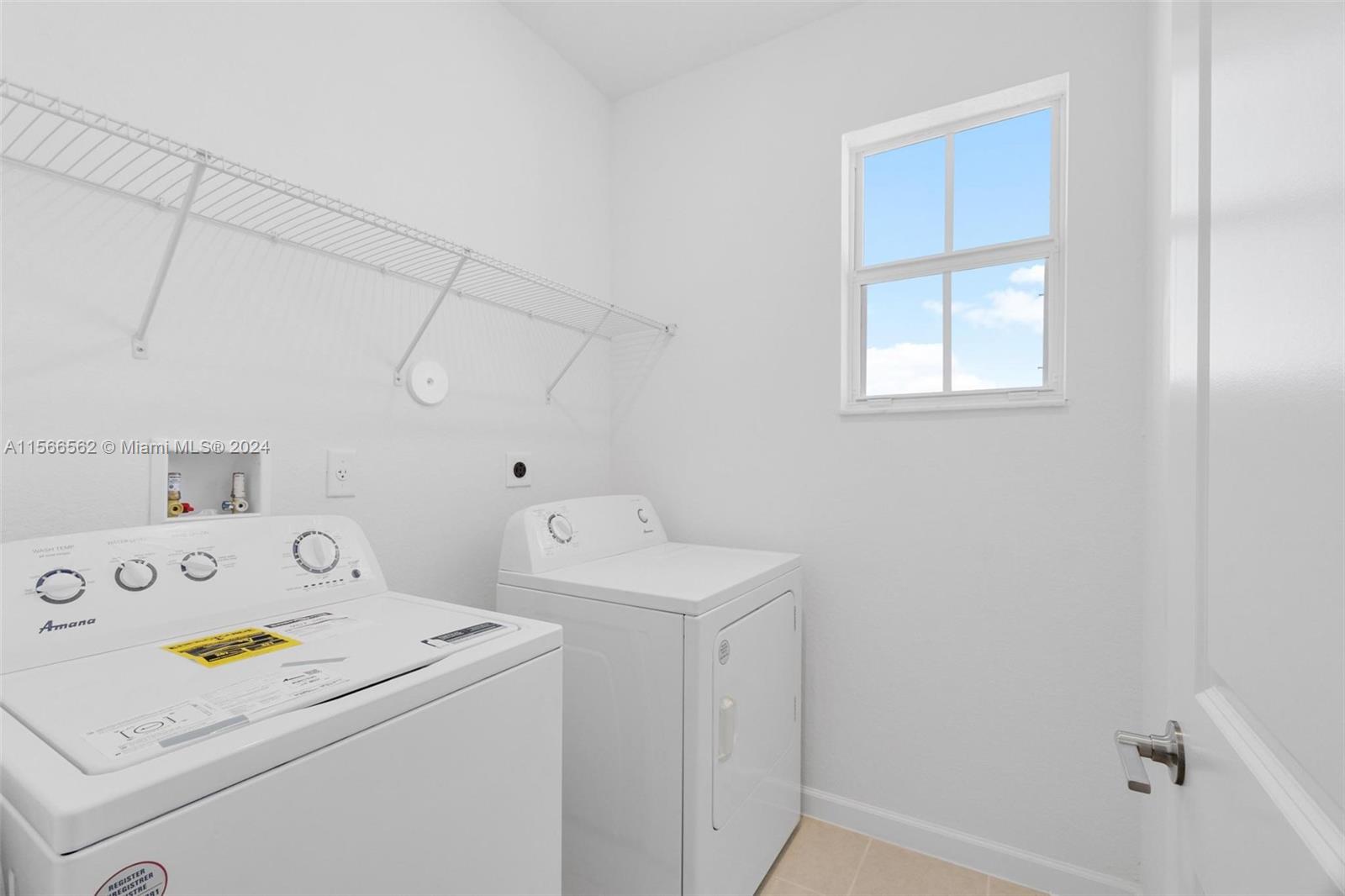 14852 SW 162nd St, Miami, Florida 33187, 4 Bedrooms Bedrooms, ,2 BathroomsBathrooms,Residentiallease,For Rent,14852 SW 162nd St,A11566562