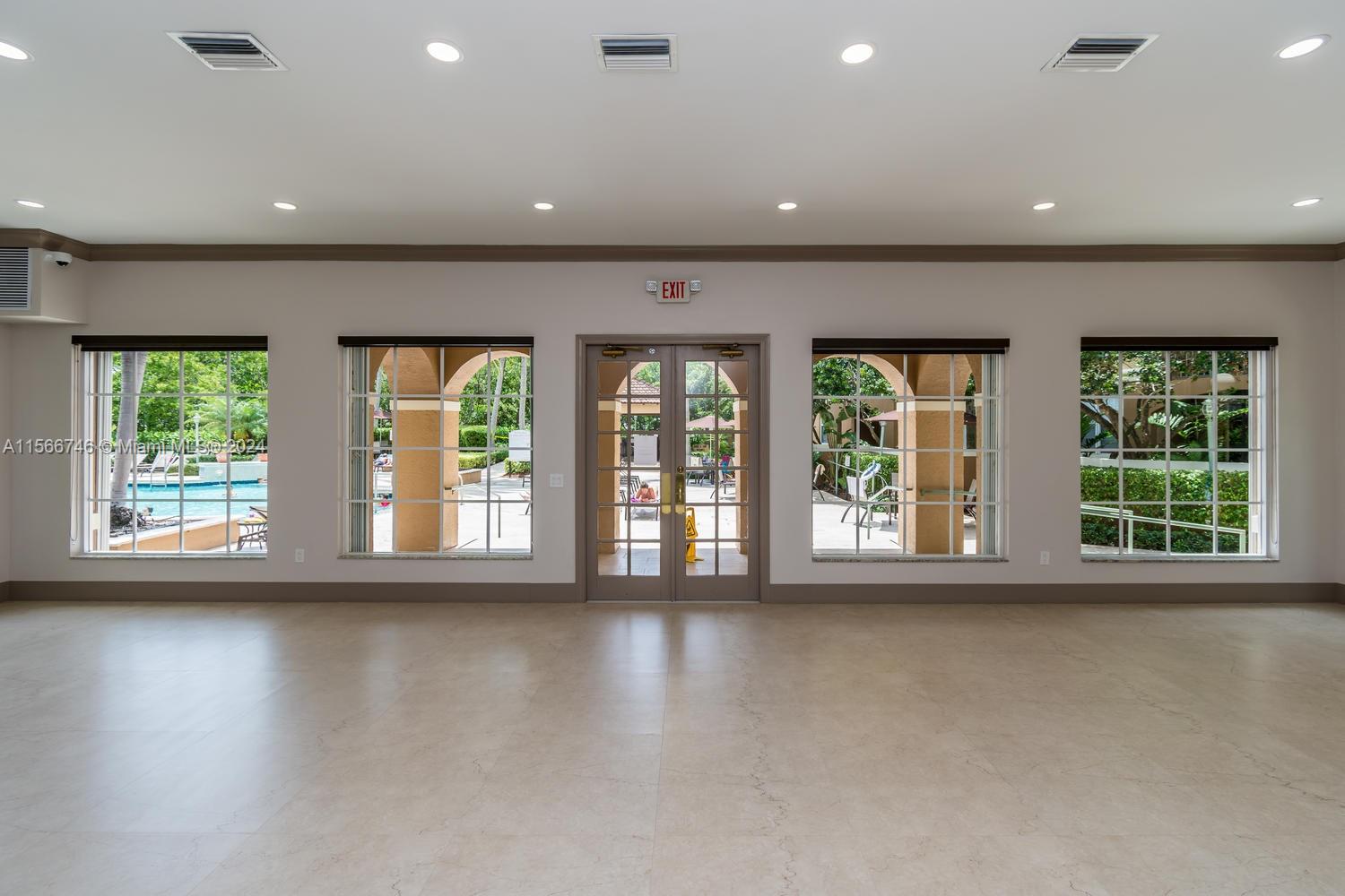 19801 E Country Club Dr 4501, Aventura, Florida 33180, 2 Bedrooms Bedrooms, ,2 BathroomsBathrooms,Residentiallease,For Rent,19801 E Country Club Dr 4501,A11566746