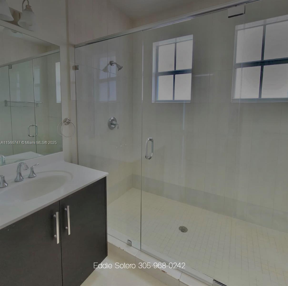 10464 NW 70 lane, Doral, Florida 33178, 5 Bedrooms Bedrooms, ,5 BathroomsBathrooms,Residential,For Sale,10464 NW 70 lane,A11566747