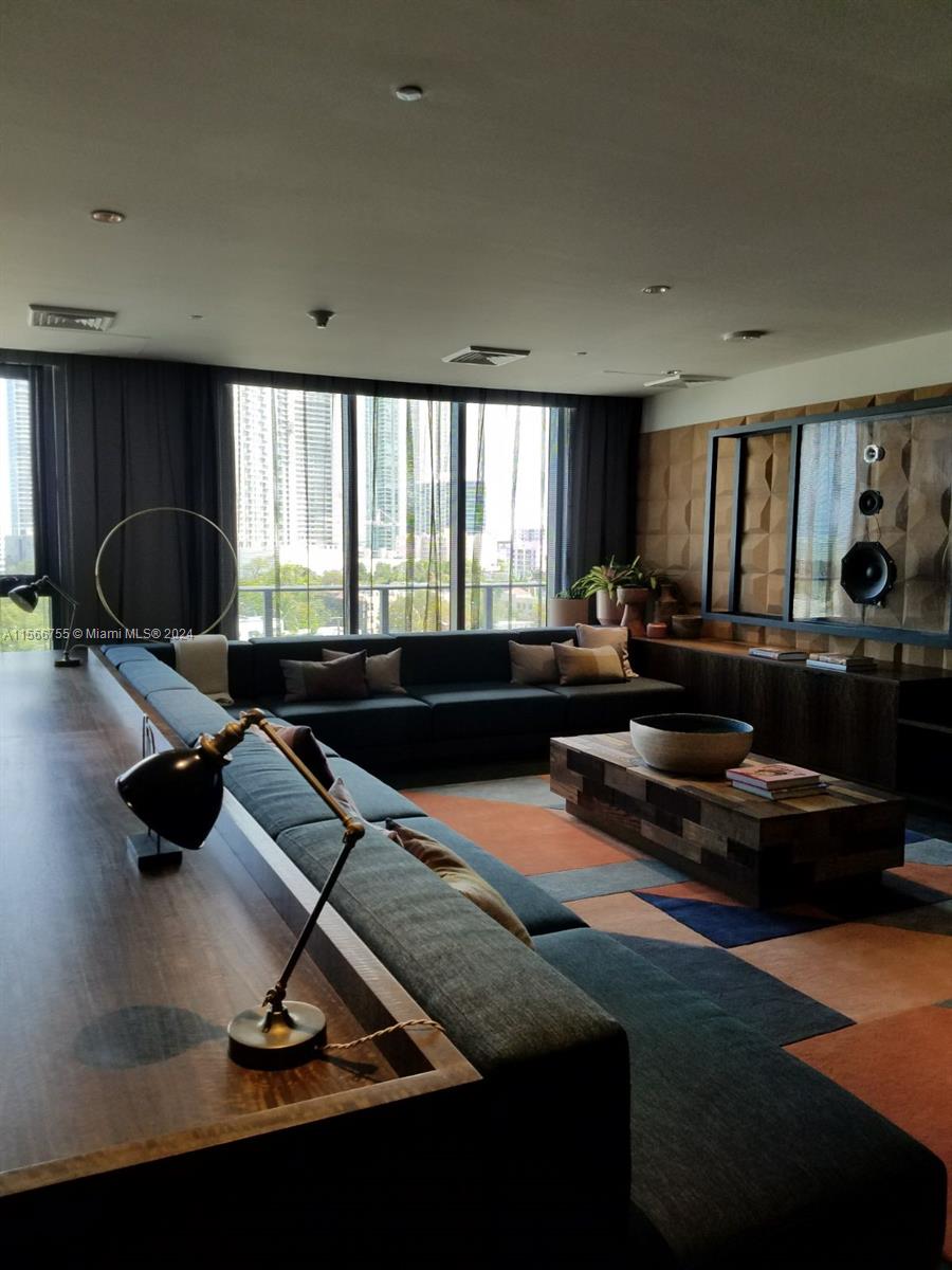 3401 NE 1 1702, Miami, Florida 33137, 2 Bedrooms Bedrooms, ,2 BathroomsBathrooms,Residentiallease,For Rent,3401 NE 1 1702,A11566755