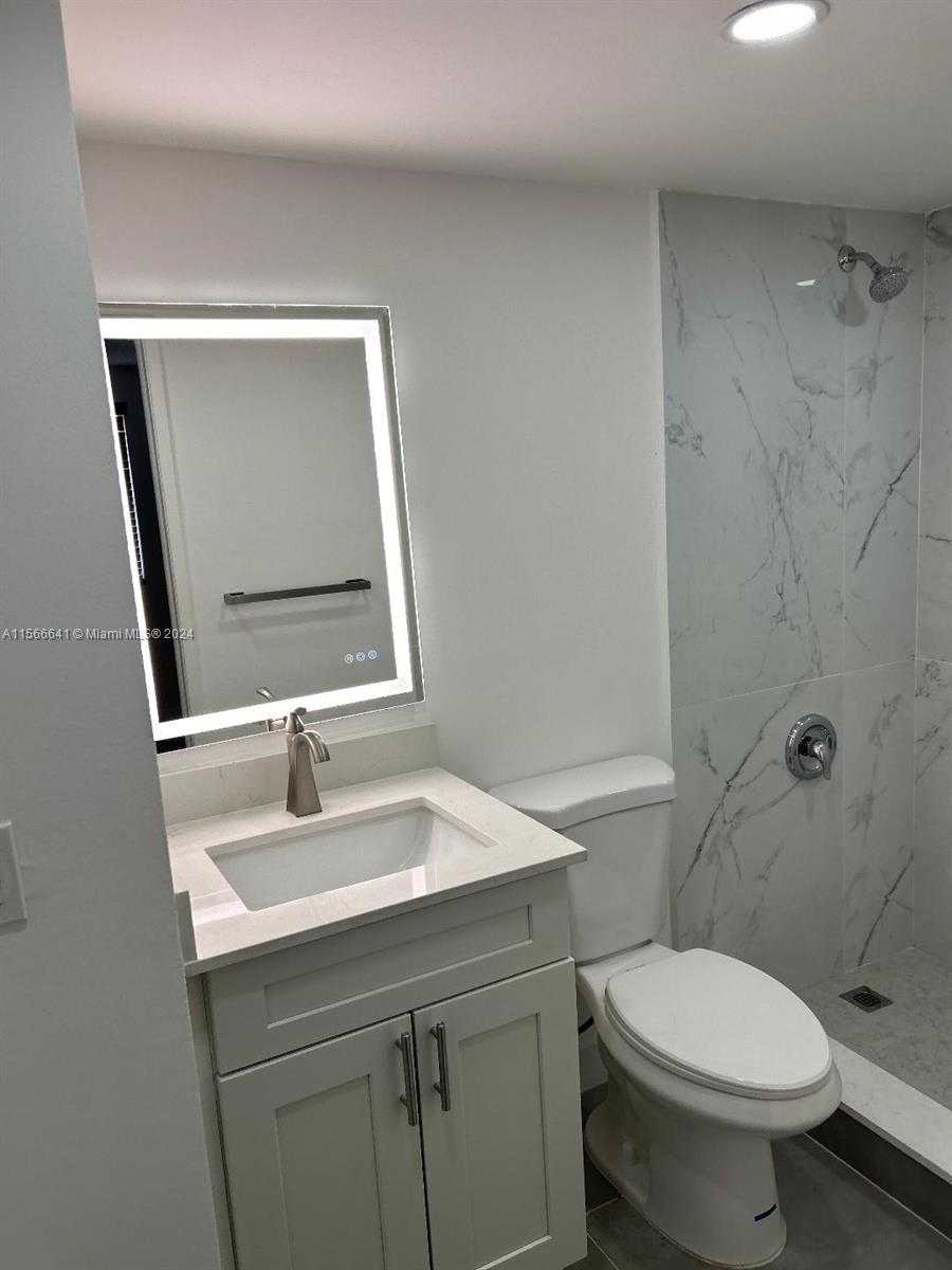 6045 NW 186th St 303, Hialeah, Florida 33015, 2 Bedrooms Bedrooms, ,2 BathroomsBathrooms,Residential,For Sale,6045 NW 186th St 303,A11566641