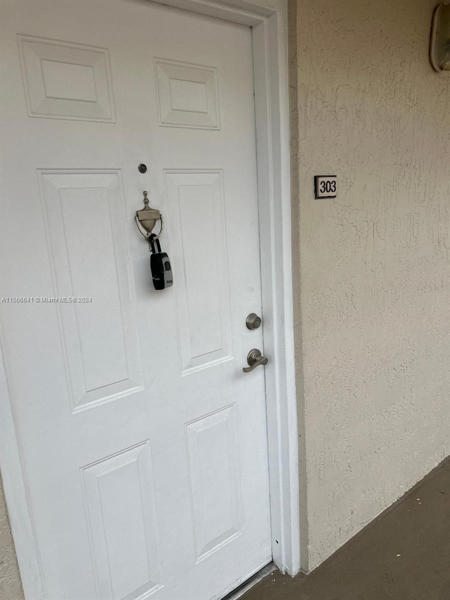 6045 NW 186th St 303, Hialeah, Florida 33015, 2 Bedrooms Bedrooms, ,2 BathroomsBathrooms,Residential,For Sale,6045 NW 186th St 303,A11566641