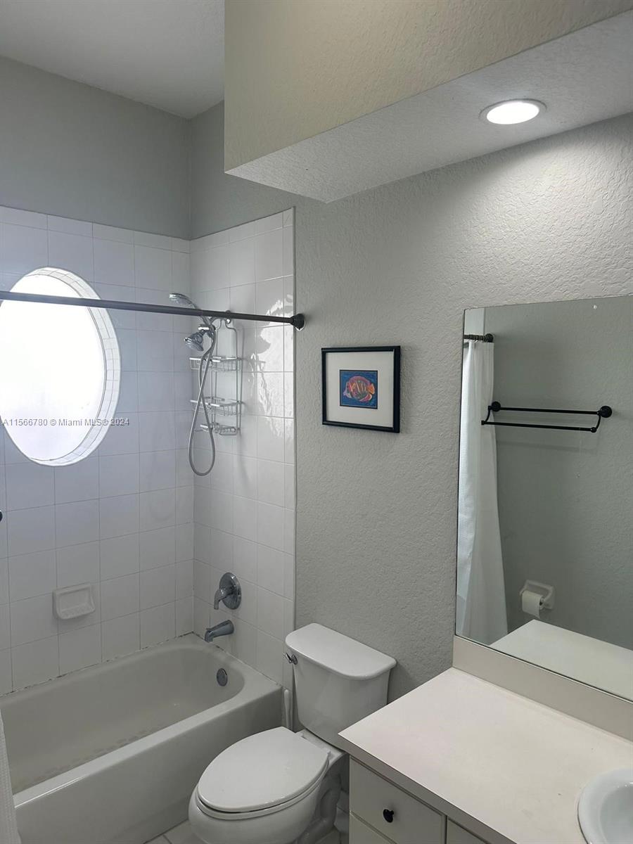 1436 SE 22nd Ln, Homestead, Florida 33035, 4 Bedrooms Bedrooms, ,2 BathroomsBathrooms,Residential,For Sale,1436 SE 22nd Ln,A11566780