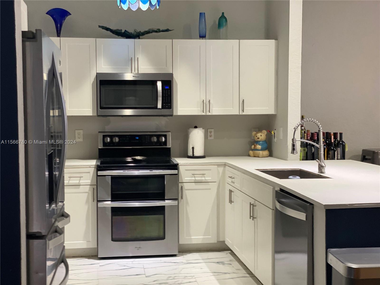 1436 SE 22nd Ln, Homestead, Florida 33035, 4 Bedrooms Bedrooms, ,2 BathroomsBathrooms,Residential,For Sale,1436 SE 22nd Ln,A11566780