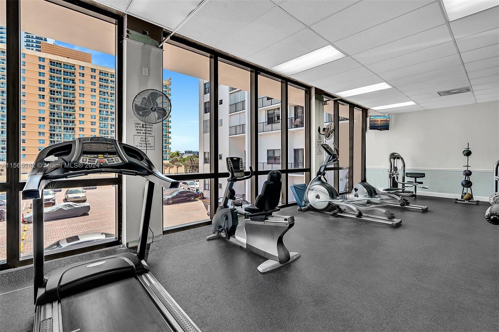 2401 S Ocean Dr 1107, Hollywood, Florida 33019, 2 Bedrooms Bedrooms, ,2 BathroomsBathrooms,Residential,For Sale,2401 S Ocean Dr 1107,A11565282