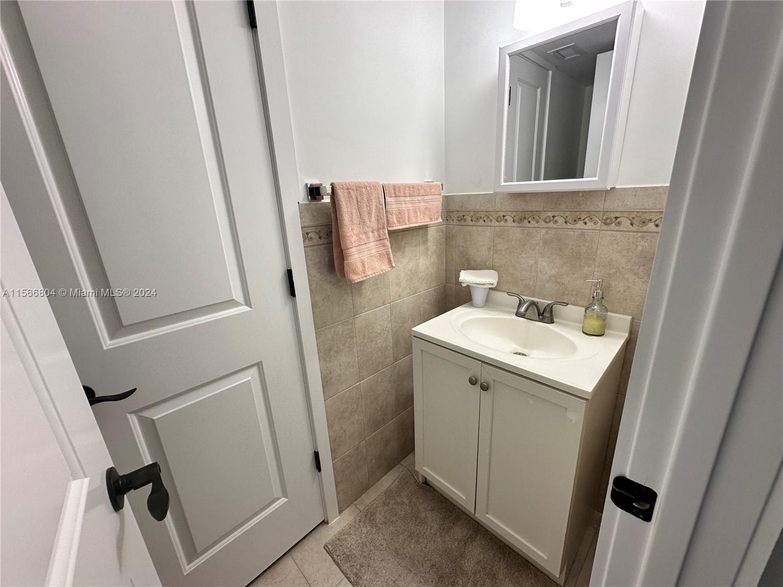 1140 Independence Trl 1140-J, Homestead, Florida 33034, 2 Bedrooms Bedrooms, ,1 BathroomBathrooms,Residential,For Sale,1140 Independence Trl 1140-J,A11566804