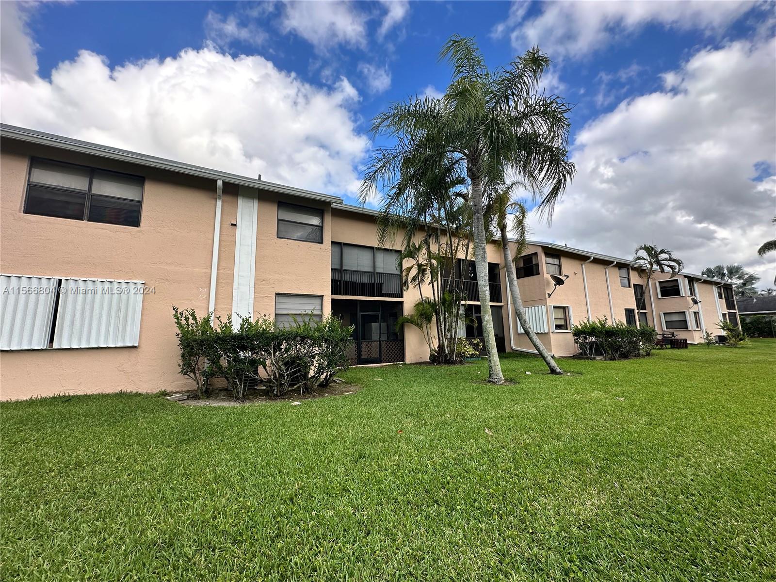 1140 Independence Trl 1140-J, Homestead, Florida 33034, 2 Bedrooms Bedrooms, ,1 BathroomBathrooms,Residential,For Sale,1140 Independence Trl 1140-J,A11566804