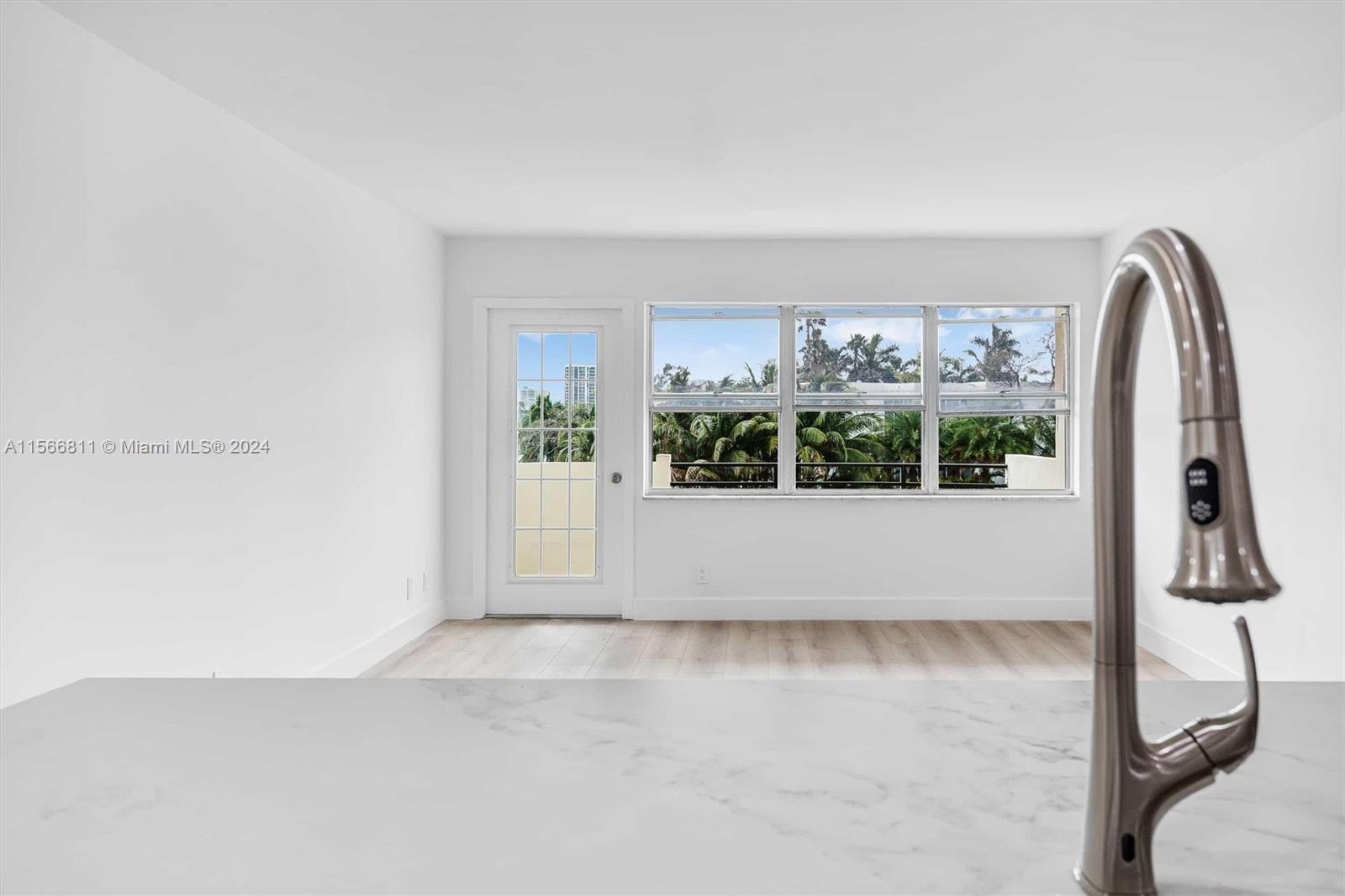 401 Golden Isles Dr 207, Hallandale Beach, Florida 33009, 1 Bedroom Bedrooms, ,1 BathroomBathrooms,Residentiallease,For Rent,401 Golden Isles Dr 207,A11566811